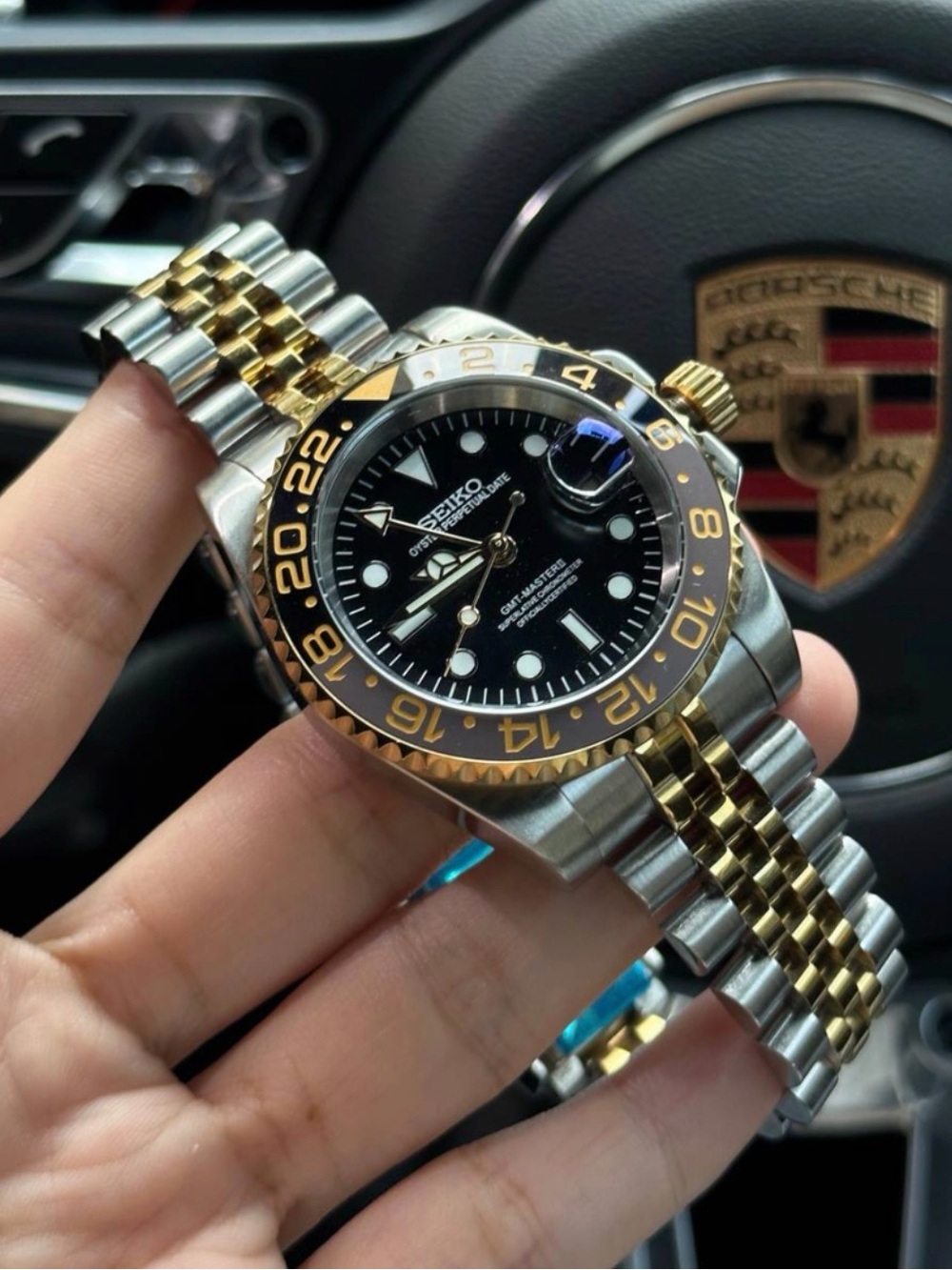 Seiko Mod: GMT Two-Tone Bumblebee